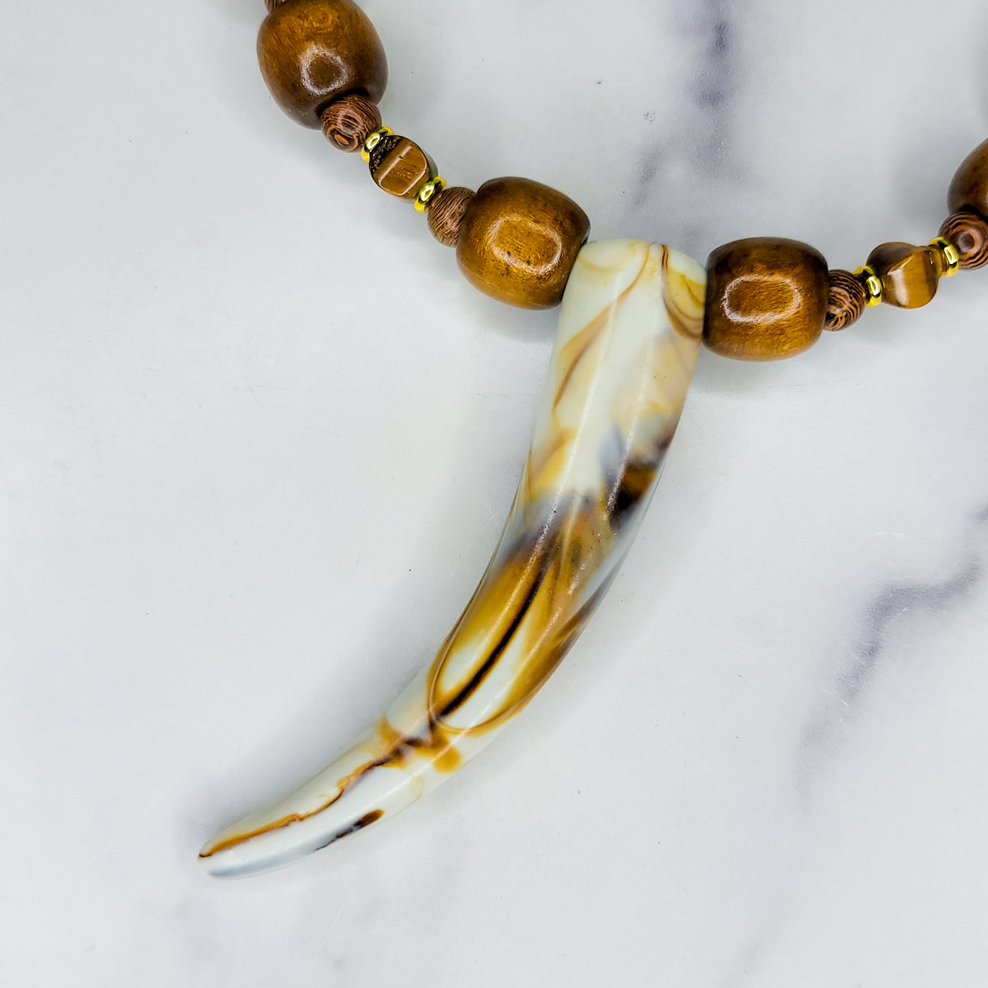 Okun Neckpiece