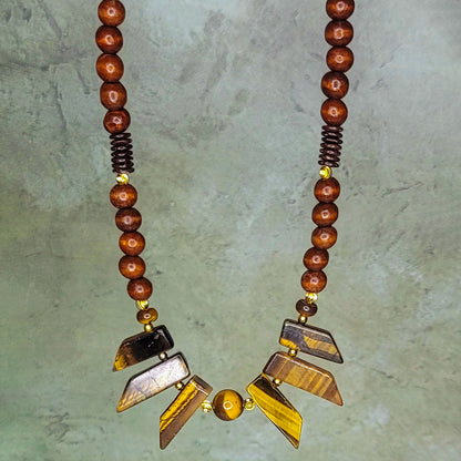 Rayzoor Neckpiece